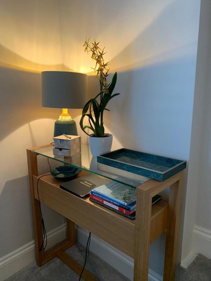 Hideaway Holiday Apartment Salisbury Exterior foto